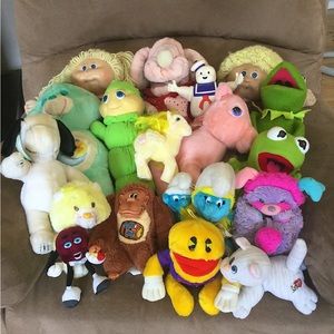 Large Lot of Vintage 80s Plush